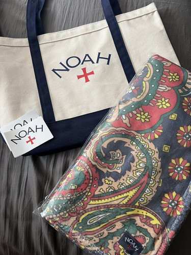 バッグ Noah NY Canvas weekenders bag NOAH NY Beach Towel & Canvas Tote Combo NEW IN BAG! Fast