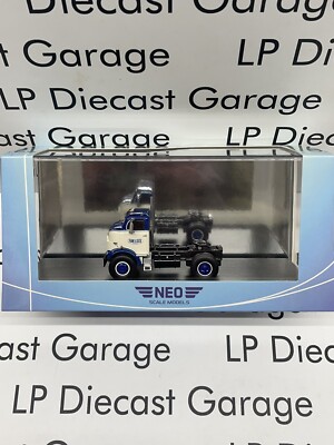 NEO SCALE MODELS 1954 GMC 950 Cannonball Blue Frank Semi Truck 1:64 Scale Resin