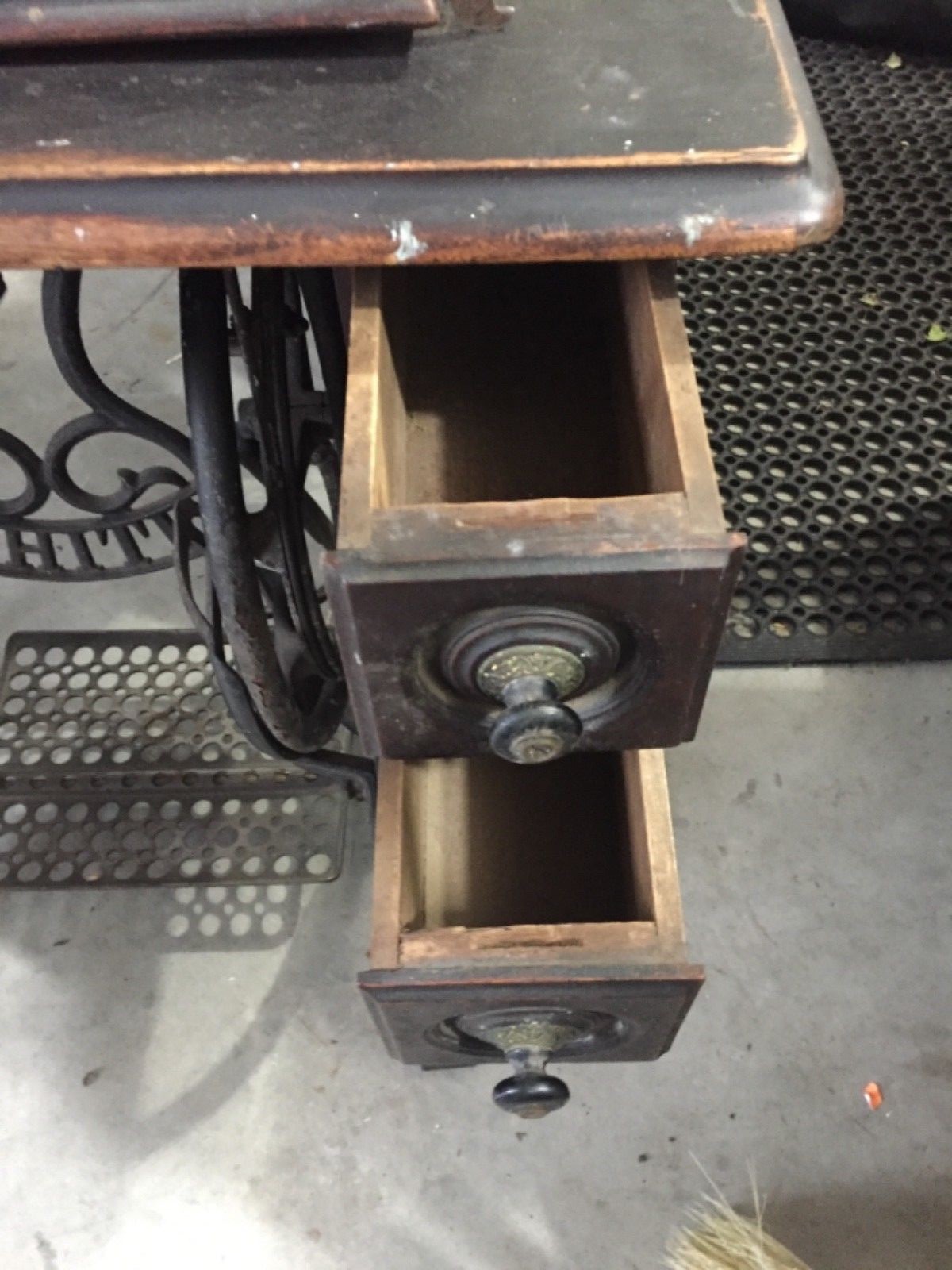 White sewing machine cast iron Stand White Industrial Fargo or Bemidji local