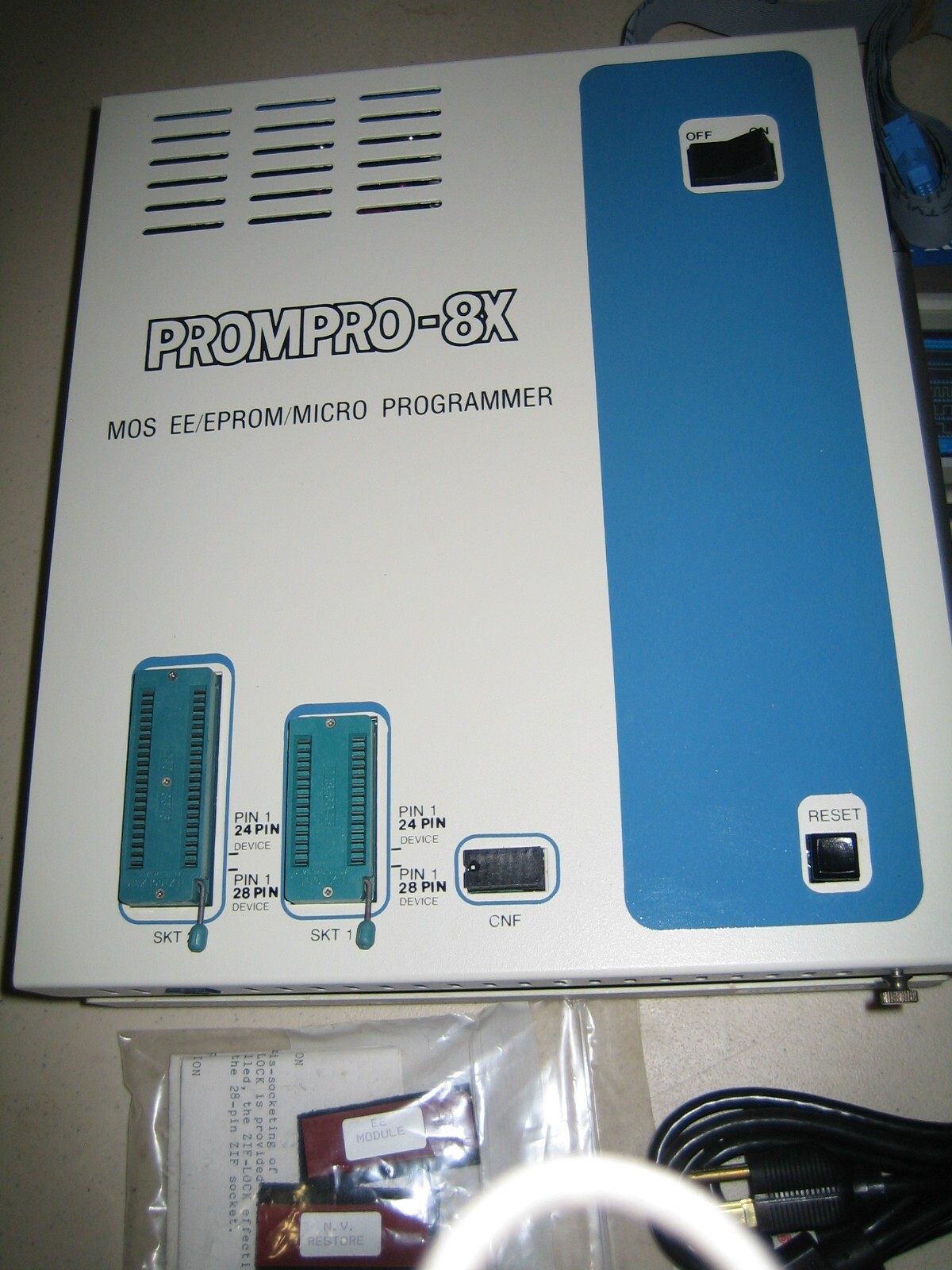 Logical Devices PROMPRO8X MOS EE/EPROM/MICRO ProgrammerのeBay公認海外通販｜セカイモン