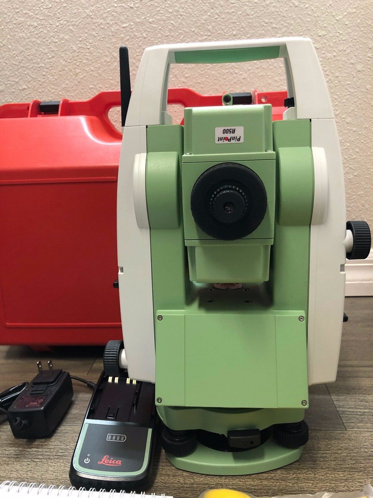 Leica TS06 Plus 3'' R500 Reflector-less Total Station, For Surveying