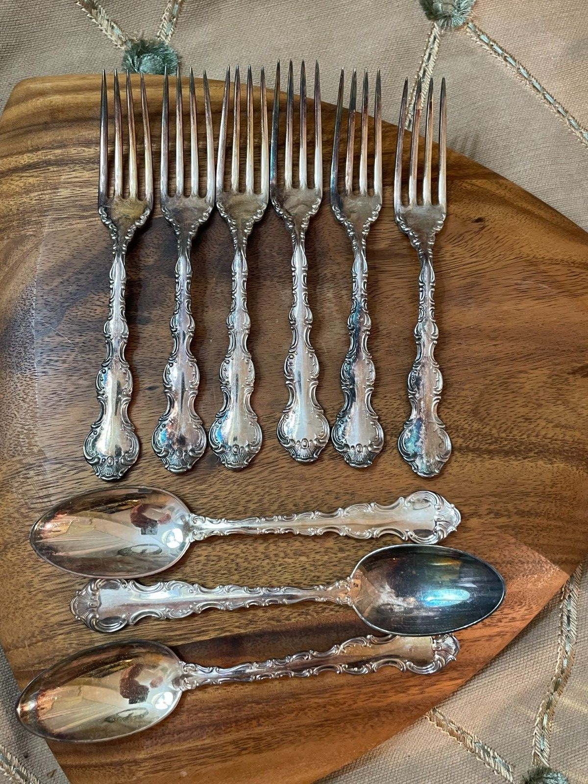 9 Pcs. Birks Louis de France Silverplate - 6 Forks & 3 Place
