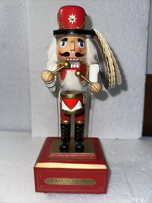 FAO Schwartz Nutcracker Prince Wood Animated Musical Figurine ~ 11-3/4   New