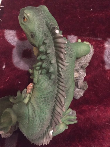 Two Lizard Statues Green And Brown