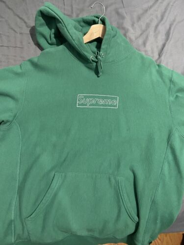 Supreme KAWS Chalk Box Logo Hoodie SZ Large | eBay Supreme KAWS Chalk Box Logo Hoodie SZ Large | eBay