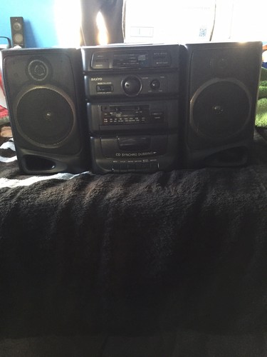 Black Portable Sanyo BASSXPANDER Boombox