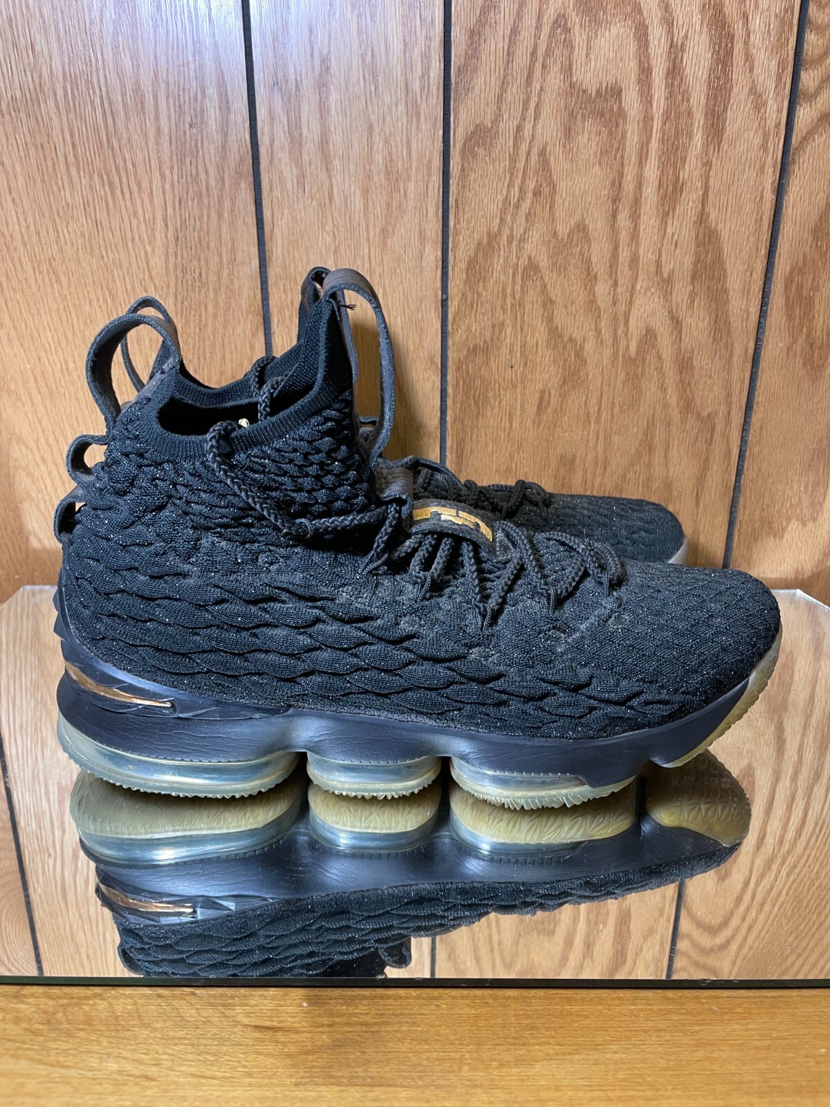 jual lebron 15