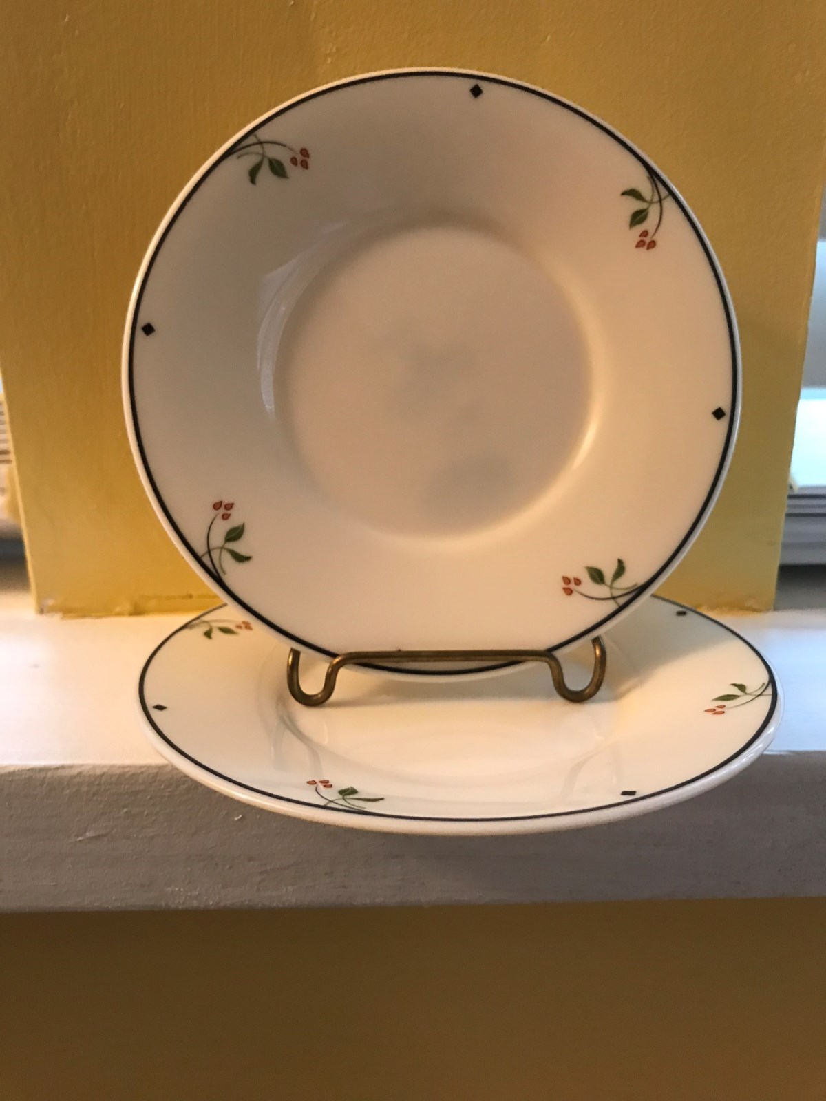 Five (5)  Gorham Ariana  Town & Country    Saucers   Fine China Collection