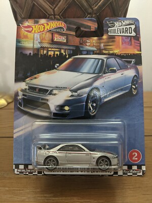 Hot Wheels Boulevard # 2 NISSAN SKYLINE GT-R (BCNR33) 1:64 Free Shipping