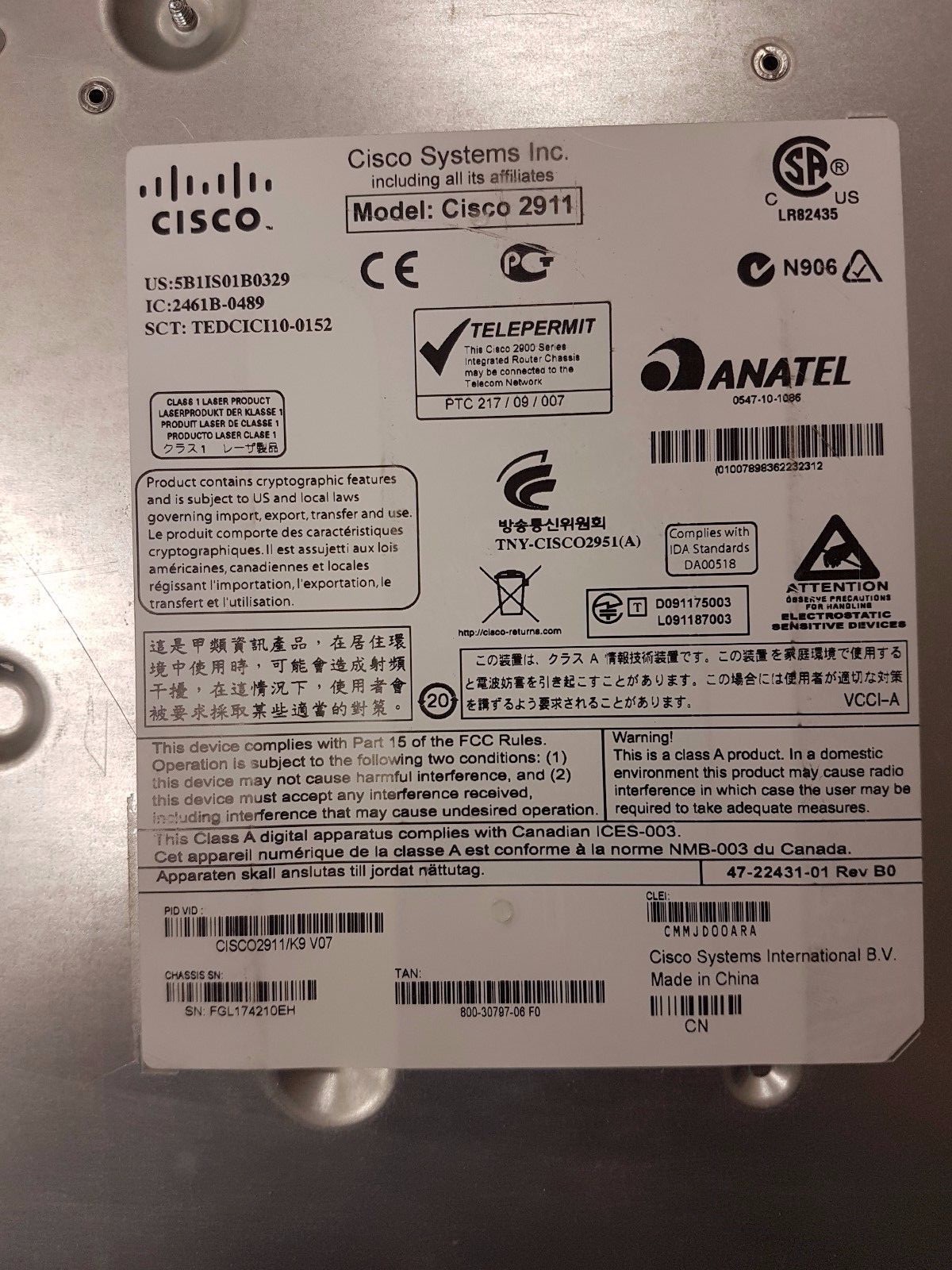 Cisco 2911 ROUTER 2911/K9 V06 with SM-ES1-16-P, HWIC-1DSU-T1, 2x VIC2-4FXO, 1 x