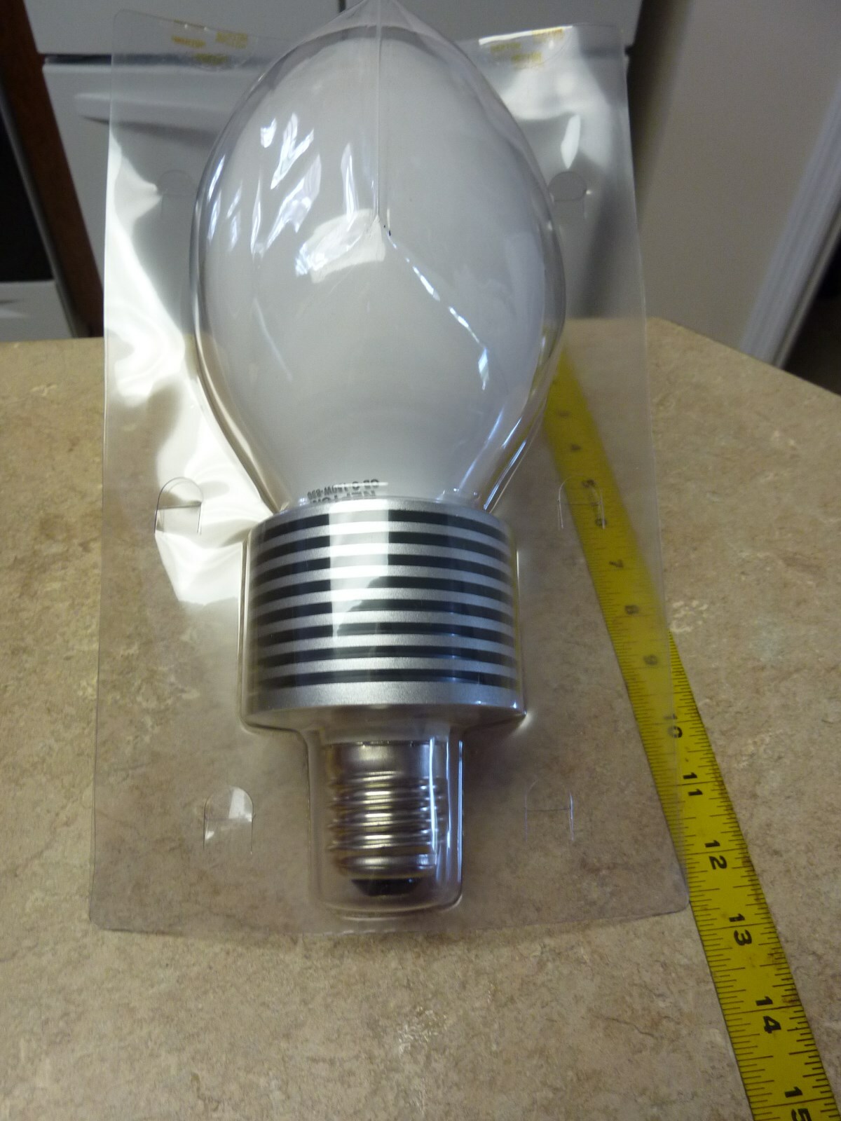 NEPTUN 150W- Oval-850 E40 Base Bulb  Item # 26150RK-UNV- E40- New in Box