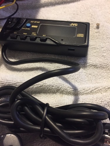 JVC KS-RF40 CD Changer Controller (Built in FM Modulator) -CD Player Transmitter