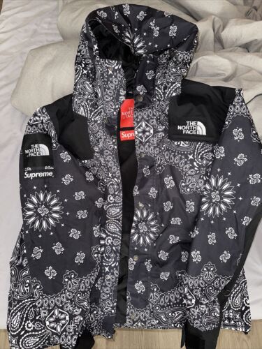 Supreme x The North Face Bandana jacket men | eBay Supreme x The North Face Bandana jacket men | eBay