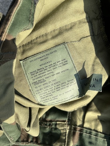 Pre-owned The Gv Gallery Raspberry Hills Camo Cargo Pants Size Medium In Multicolor