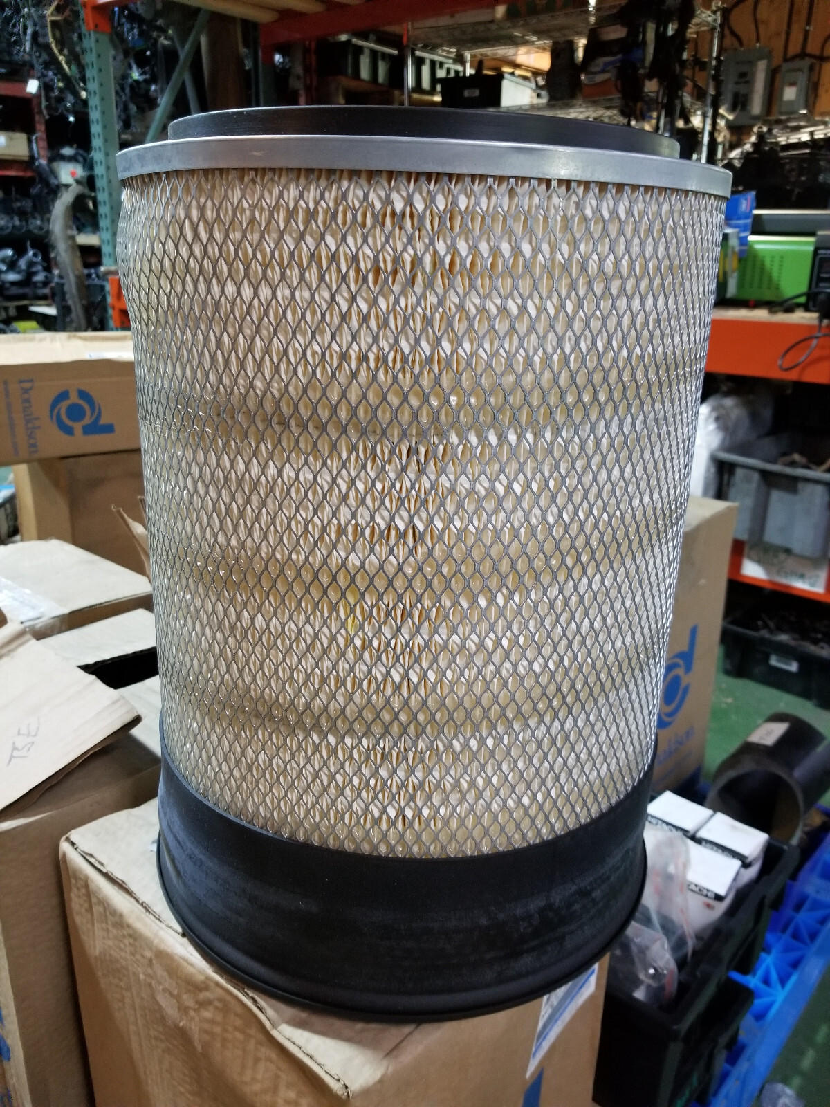 DONALDSON P181057 AIR FILTER - Picture 1 of 6