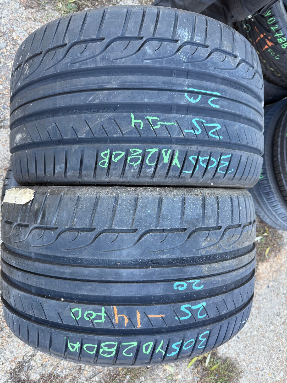 New 305 25 20 Dunlop Sport Maxx RT  Tyres x2, 97y, A Pair (F1_tyres) YD280