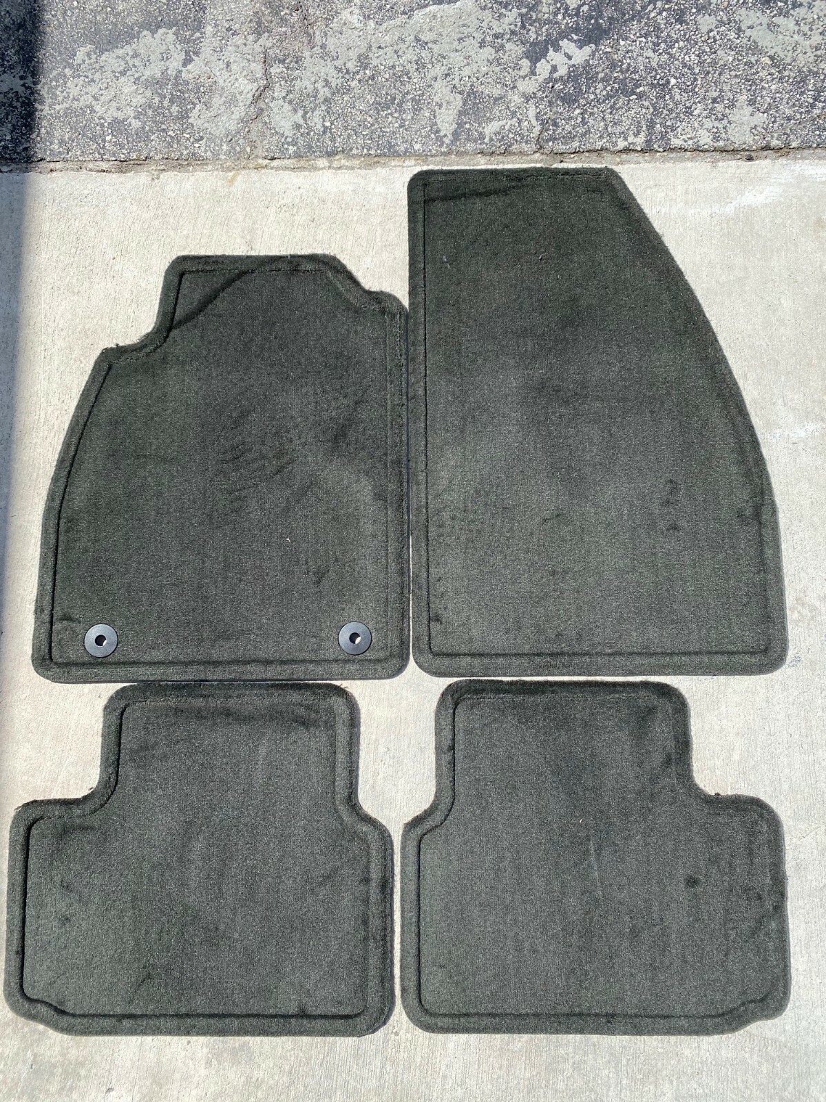 GM OEM Front & Rear Carpet Floor Mats Gray 2014-2016 Chevrolet Malibu
