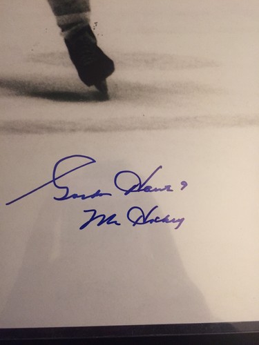 Gordie Howe Detroit Red Wings Autograph Signed 16x20 Photo JSA COA Mr Hockey