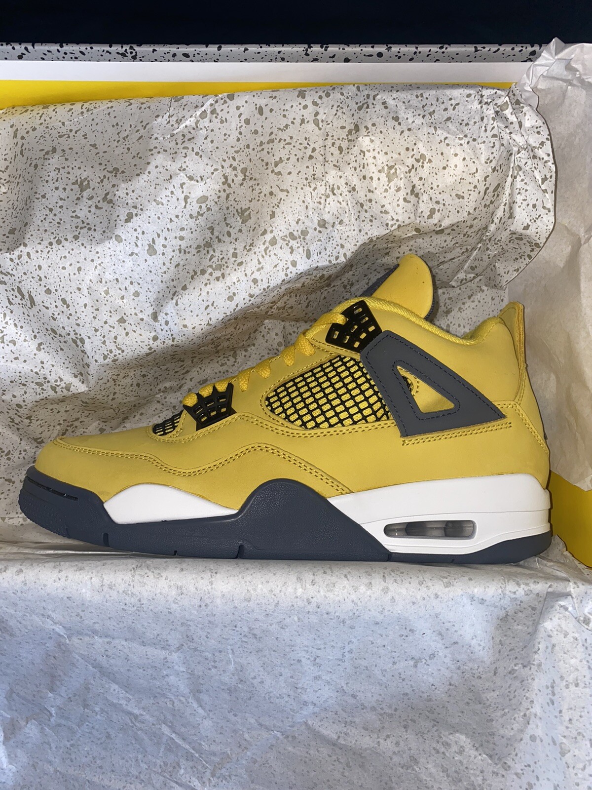 retro jordan 4 lightning