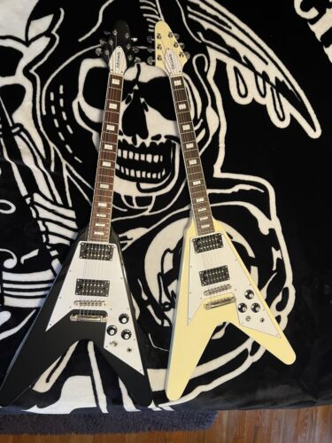 Edwards E-FV-LTD Flying V Type Vintage White Electric Guitar Edwards E-FV-LTD Flying V Type Vintage White Electric Guitar