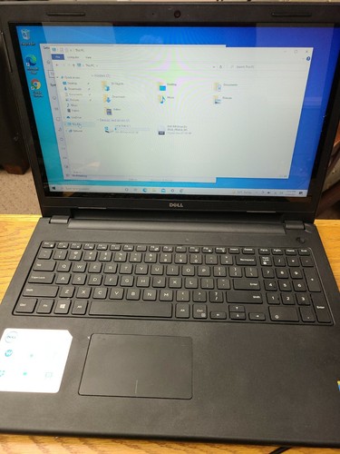 DELL - DELL Inspiron 15 3558 15.6　Core i3 Dell Inspiron 15 3558 15.6in. (1TB, Intel Core i3 5th Gen