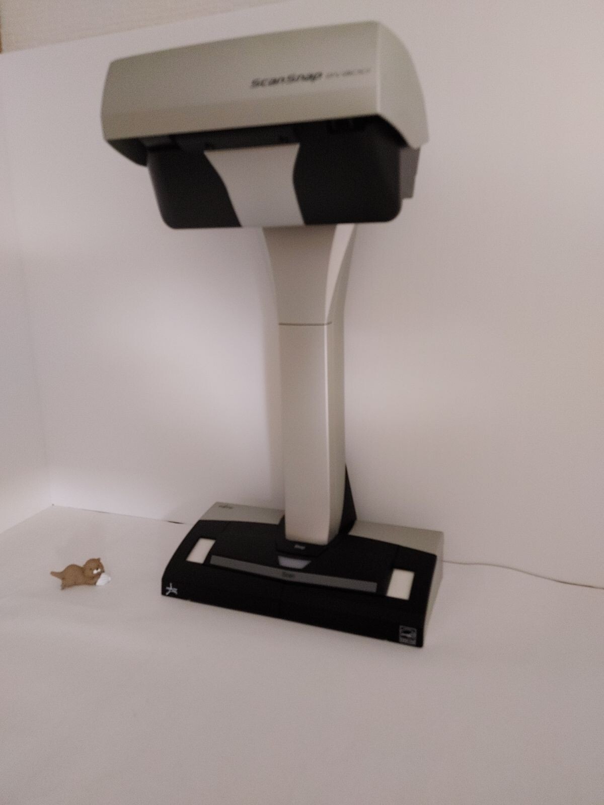 美品◎FUJITSU 富士通☆ScanSnap FI-SV600 オーバーヘッド