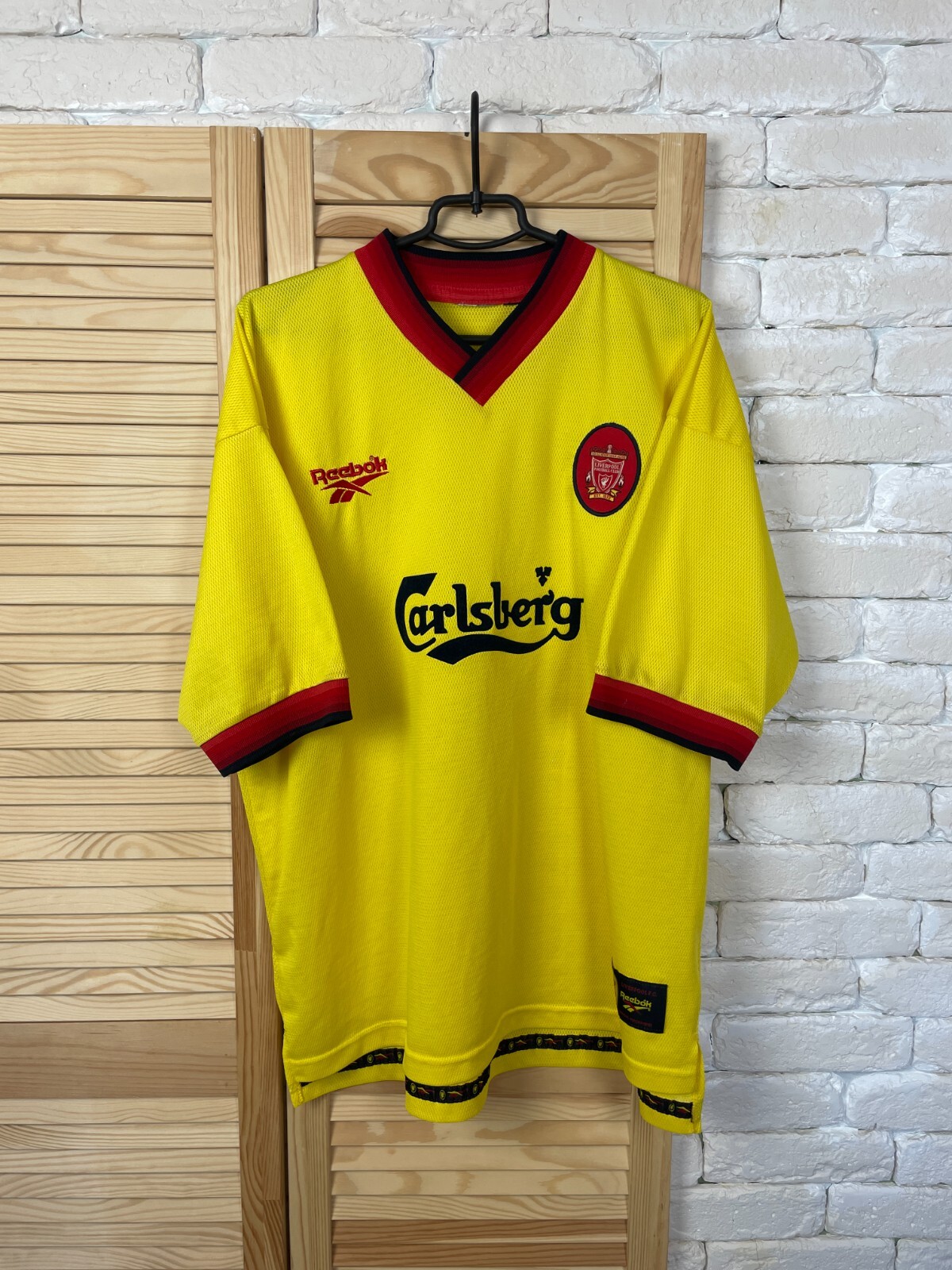 LIVERPOOL JERSEY AWAY FOOTBALL SHIRT 1997-1999 REEBOK YELLOW