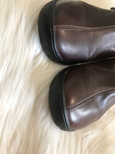 Clarks womens leather slip on zipper loafer shoes size 9 Brown