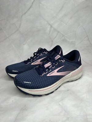NWB Women Size 7 Adrenaline GTS 22