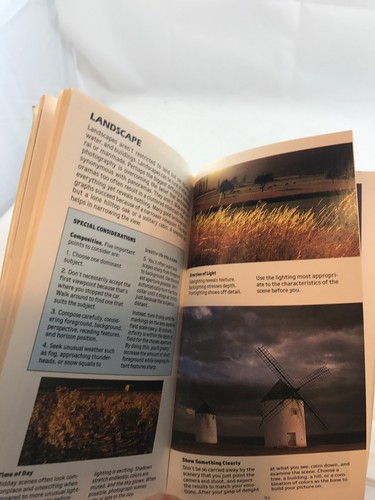 KODAK POCKET GUIDE TO 35mm PHOTOGRAPHY 1983 EDITION Good CONDITION CLEAN