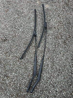 2011 VW Scirocco Both Front Wiper Arms