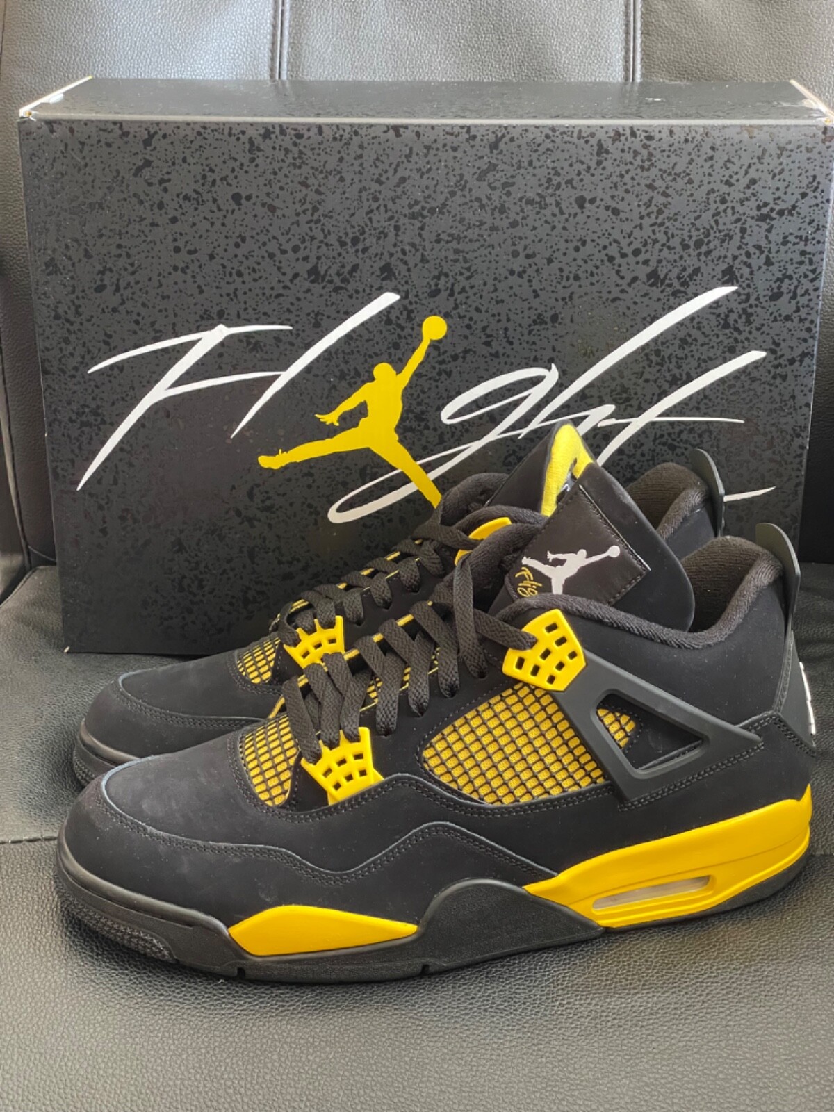 Sz 4-15 2023 Nike Air Jordan 4 Retro Thunder Black White Sz 4-15 2023 Nike Air Jordan 4 Retro Thunder Black White