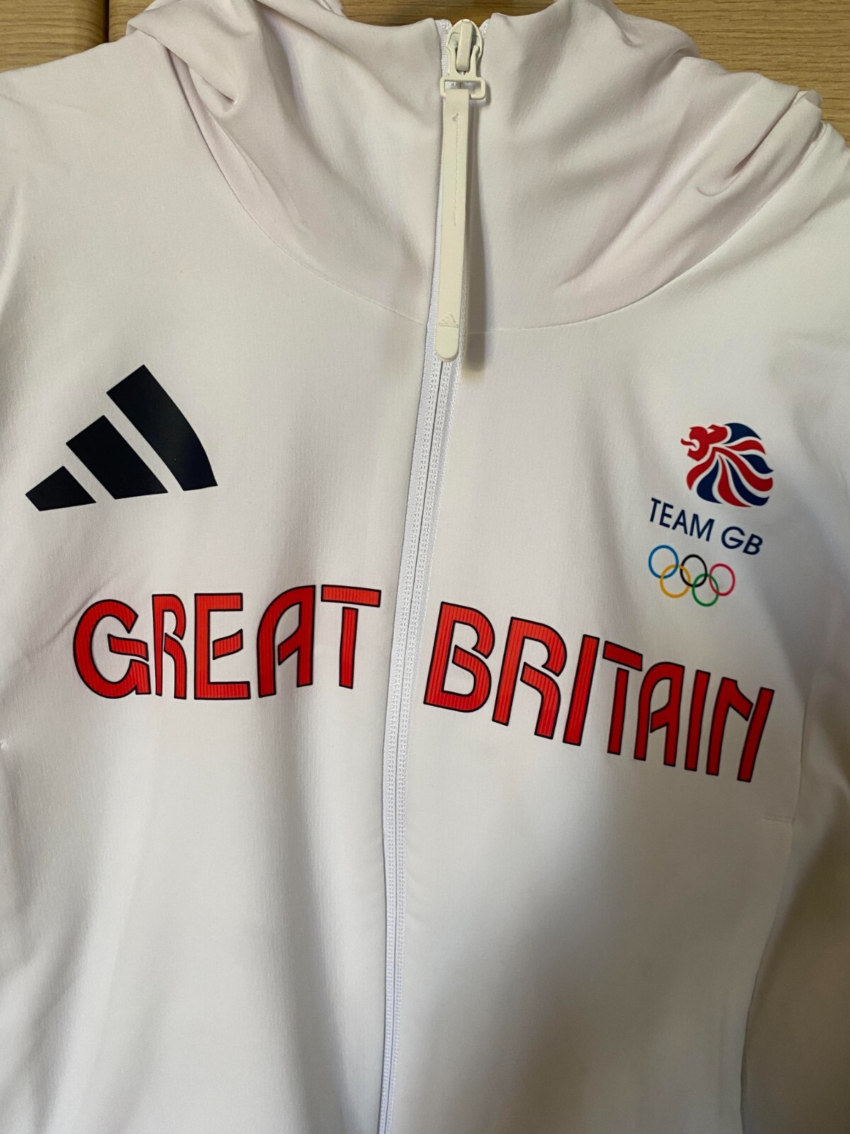 Pre-owned Adidas Originals Great Britain Olympic Podium Jacket Adidas Women's Size: Xs In White