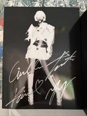 BLACKPINK 2019 Welcoming Collection All Member Autographed