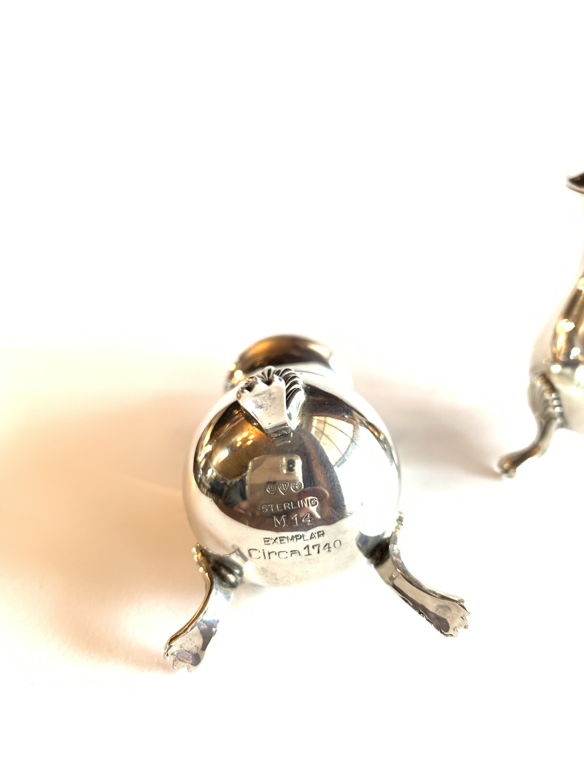 WATSON STERLING SILVER M14 EXEMPLAR CIRCA 1740 - SALT & PEPPER SET