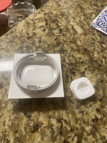 Apple Airpods Pro with Magsafe Charging Case - A2083 A2190 MLWK3AM