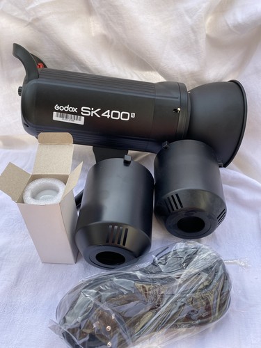 GODOX SK400 II Professioneller Studioblitz mit Bowens-Mount 400Ws 2.4G Reflektor