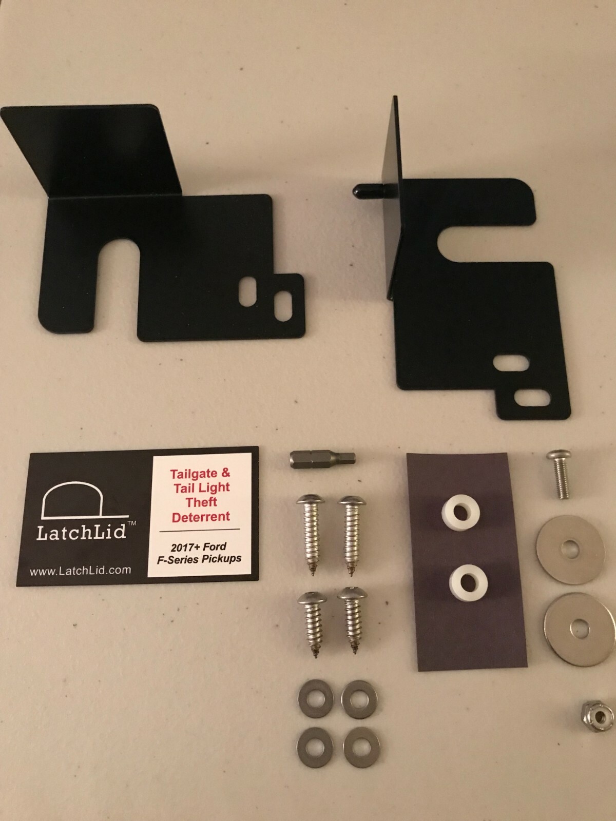 LatchLid Tail Light Theft Deterrent 2017-23 Ford Super Duty Pickup - Powdercoat