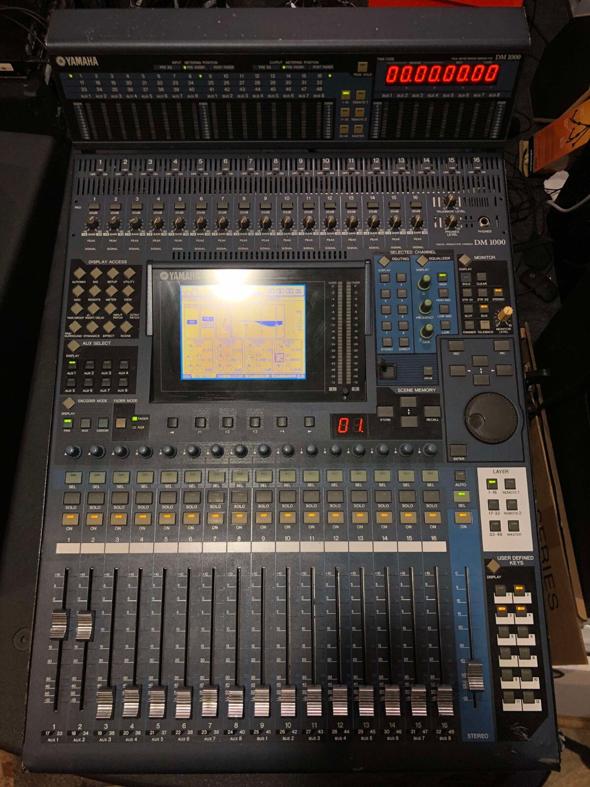 Yamaha DM1000 Version 2 Digital Mixing Console & MB1000 Yamaha DM1000 Version 2 Digital Mixing Console & MB1000