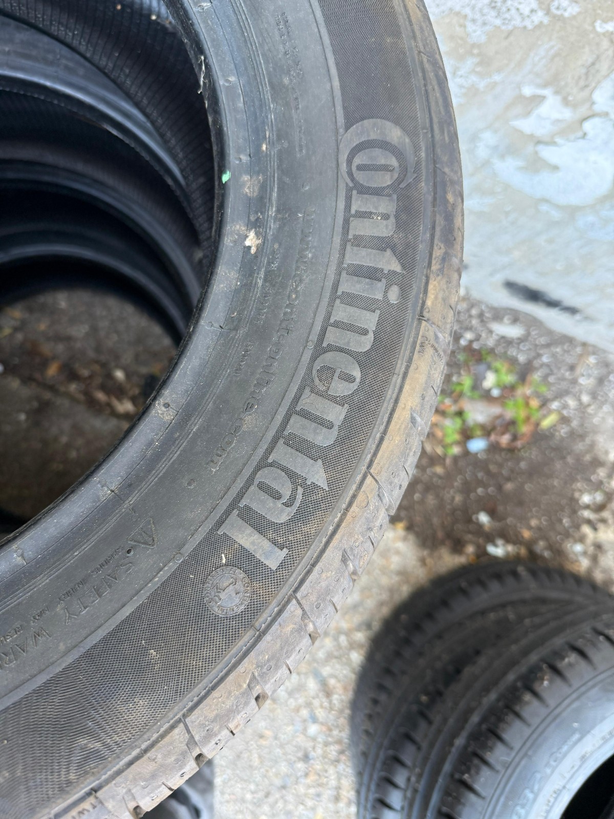 New 225 55 16 Continental, C Premium Contact 2, AO 95Y, x1 Tyre (F1_tyres) YD172