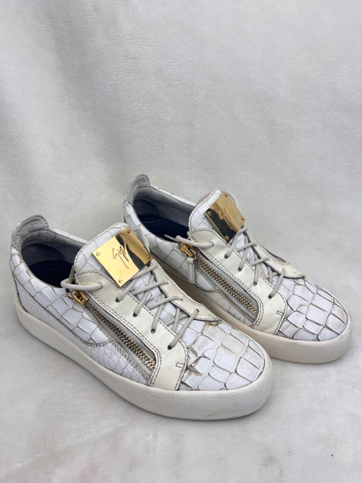 Giuseppe Zanotti Low Top Crocodile Print Leather White Zip Giuseppe Zanotti Low Top Crocodile Print Leather White Zip