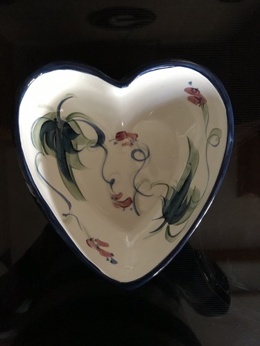 Gail Pittman Heart Shaped Bowl Hand Painted Grapevine Pattern Signed 1988