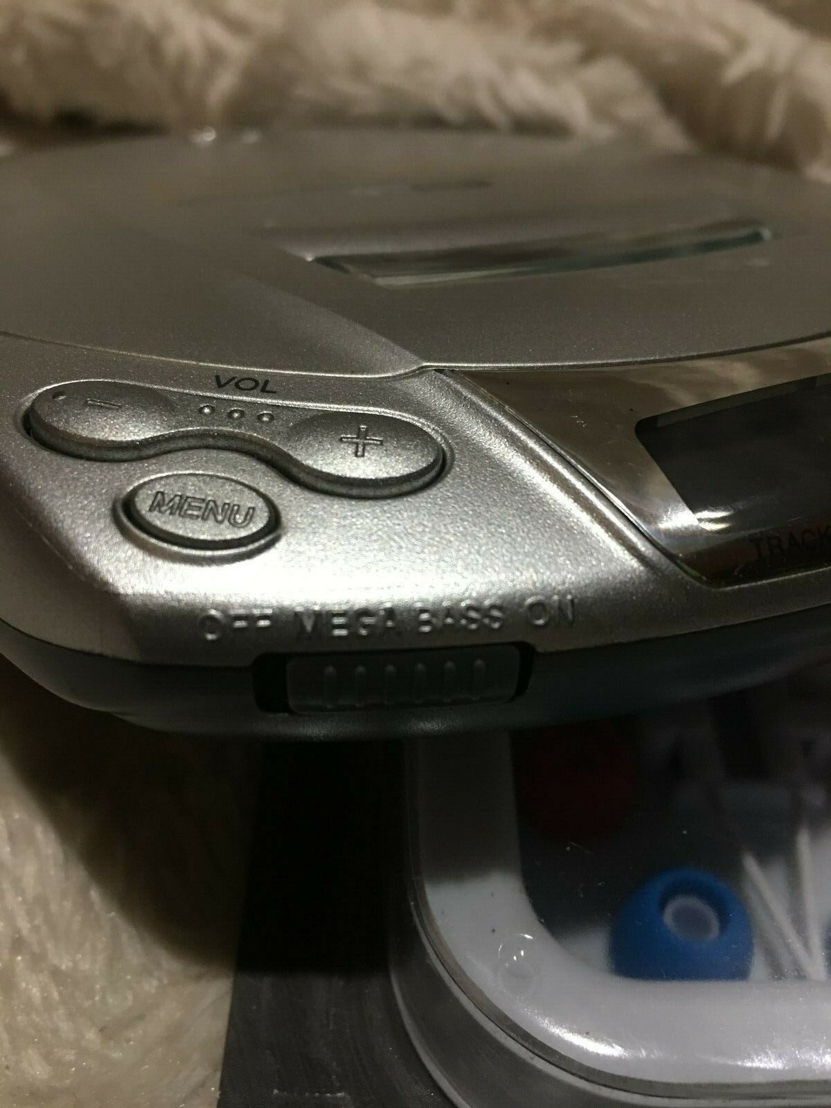 Sony Discman ESP2 Digital Mega Bass D-E200 Portable CD Player Silver Working