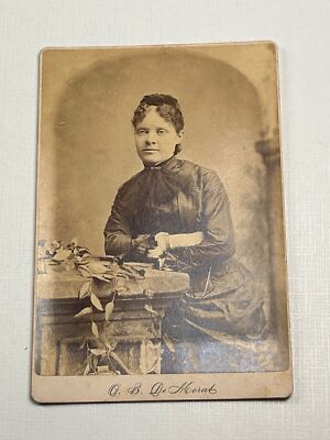 Cabinet Photo Woman Posing Near Vines PB De Morat