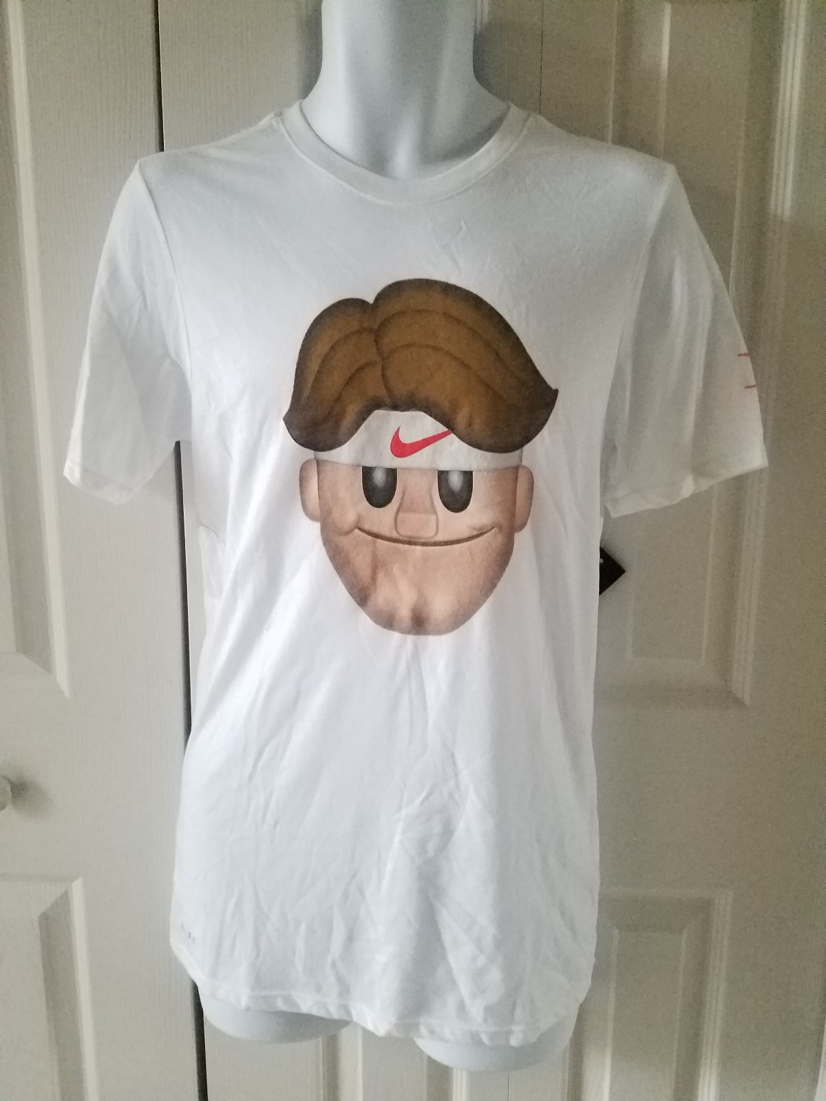 記念グッズ NIKE FEDERER 19GS WIN T-SHIRT US SIZE M s-l1200.jpg