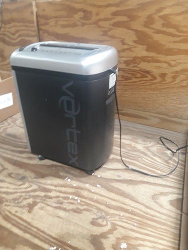 Ativa Vortex HS1000 Shredder DVDs / CDs / Credit Cards / Paper Cross Cut