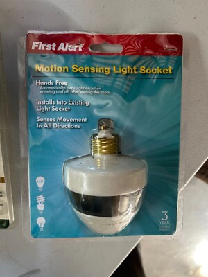 OPEN BOX First Alert PIR725 Motion Activated Sensing Light Socket 360 degree