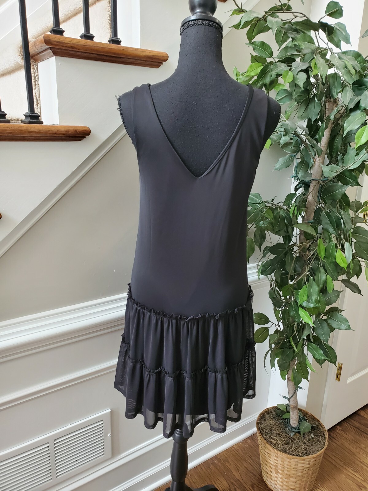 ワンピース sinoon Frill Sleeveless Dress (Black) ワンピース sinoon Frill Sleeveless Dress (Black) MUSINSA