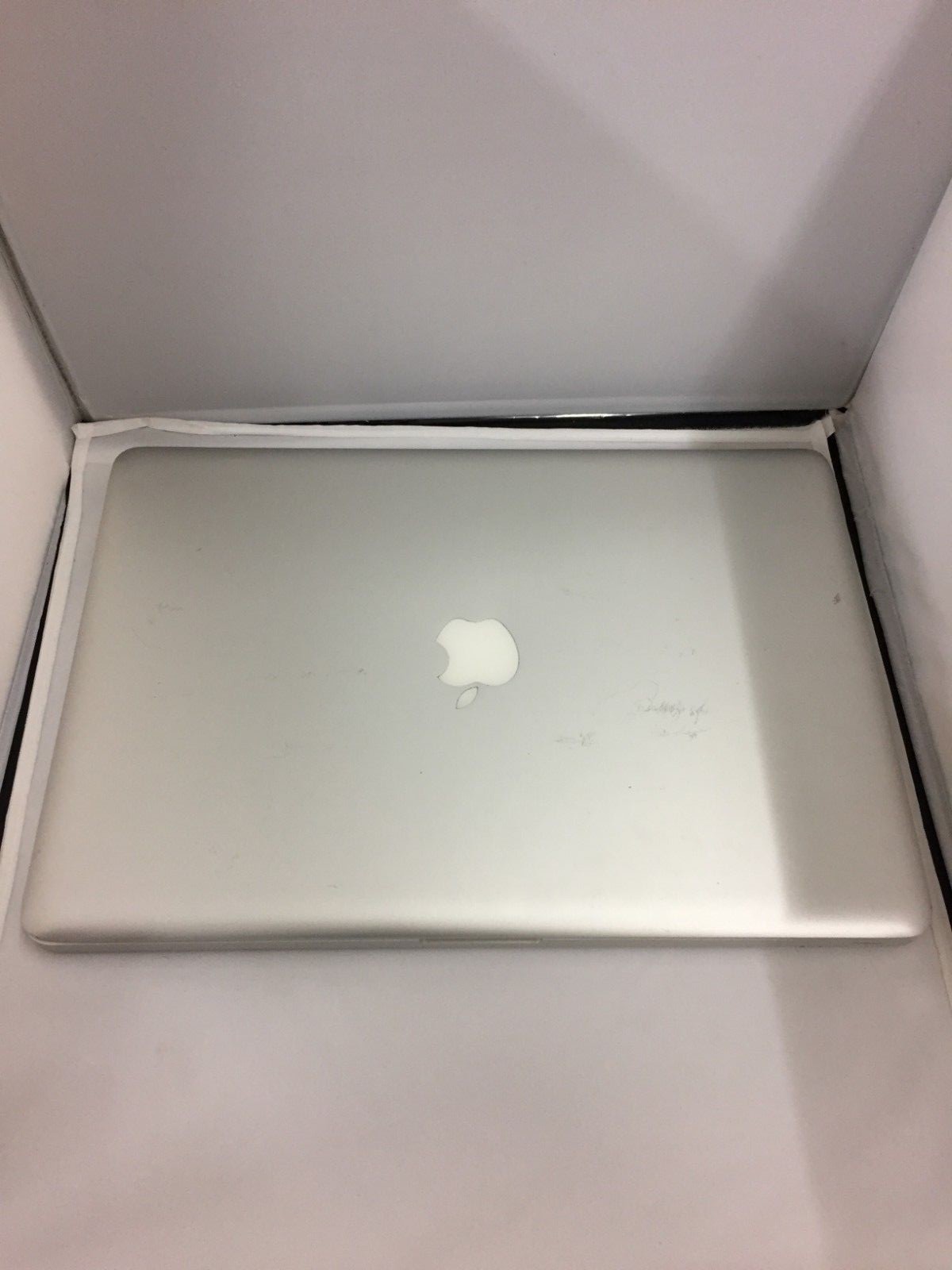 Apple MacBook Pro 15.4