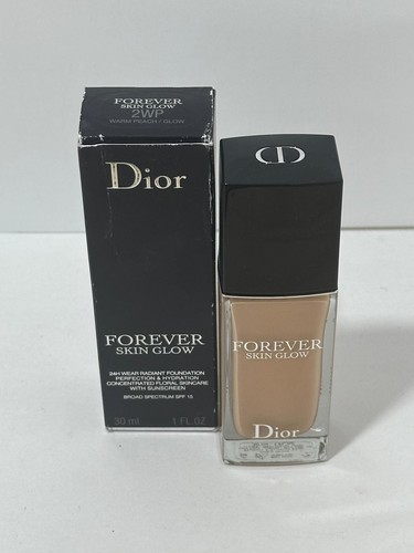 Dior☆Forever Skin Glow 2W 30ml DIOR FOREVER SKIN GLOW 24H SKIN CARING FOUNDATION 4WP WARM